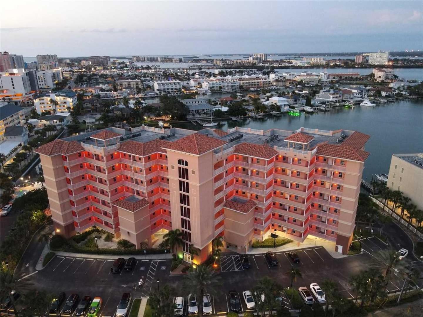 Luxury 5 Star Condominium Water Front 3 Beds 2 Bath Pool Hot-Tub Beach And City Views Clearwater Beach Extérieur photo
